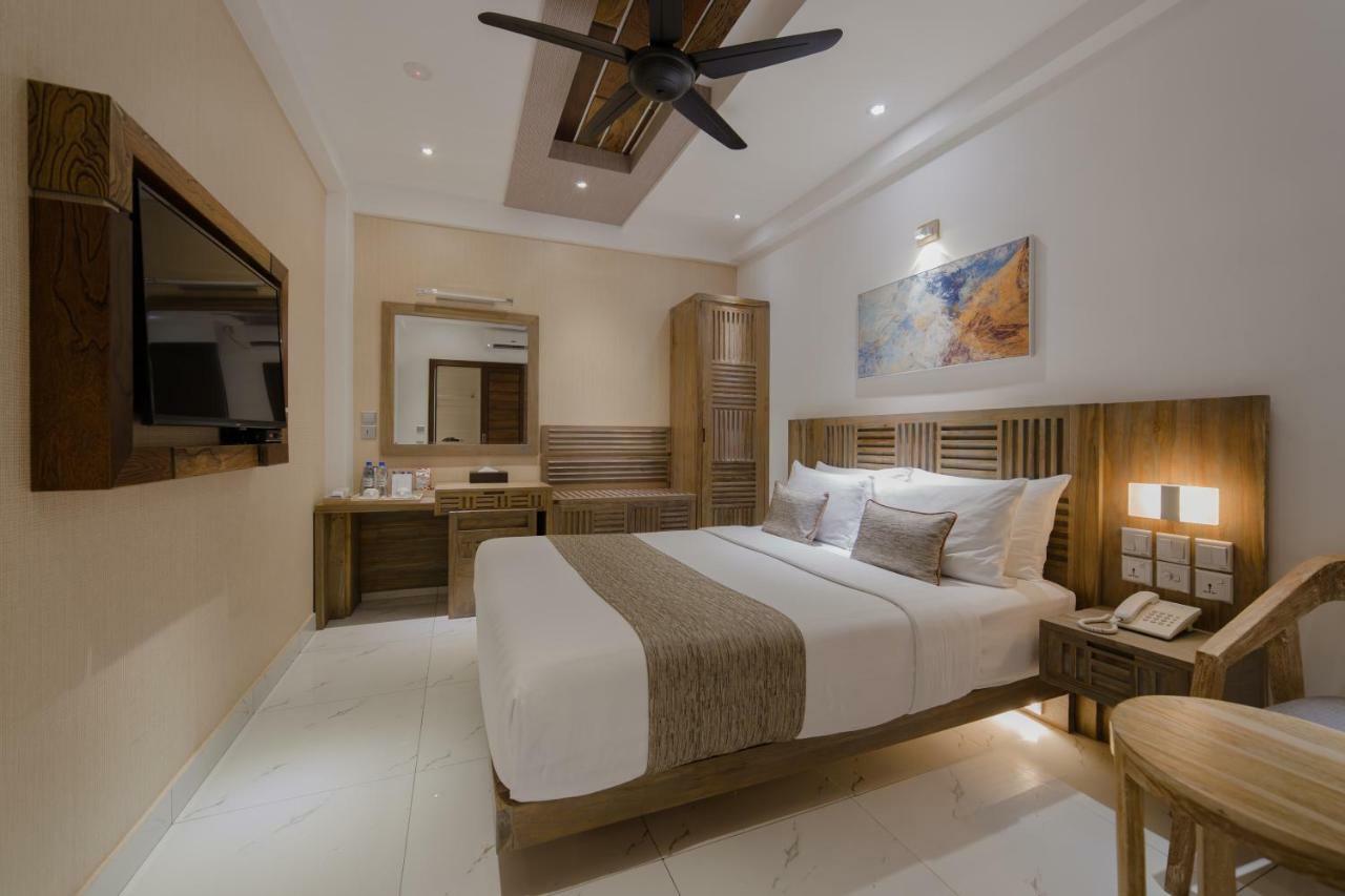 โฮเต็ล โอเชี่ยน แกรนด์ แอท ฮัลฮูเมล Hotel ฮุลฮูมาเล ภายนอก รูปภาพ