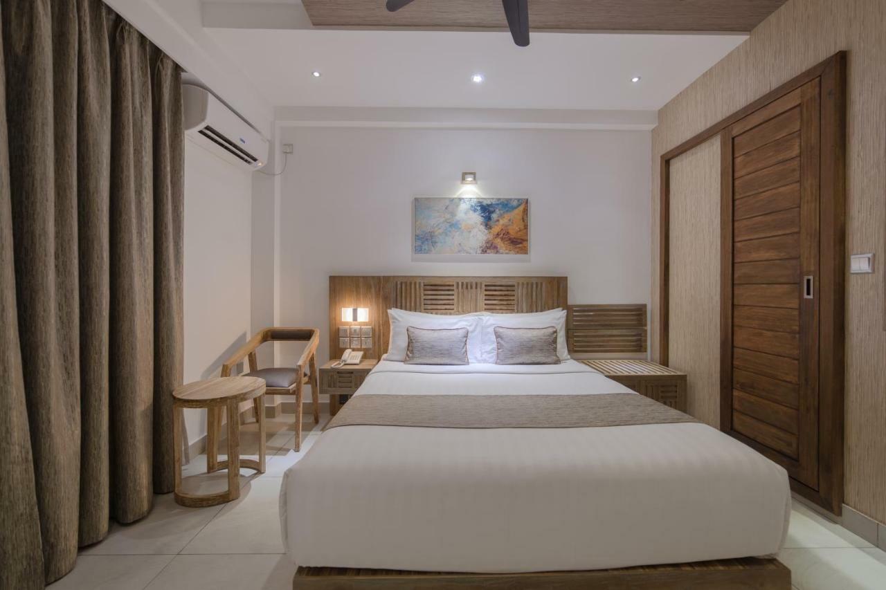 โฮเต็ล โอเชี่ยน แกรนด์ แอท ฮัลฮูเมล Hotel ฮุลฮูมาเล ภายนอก รูปภาพ