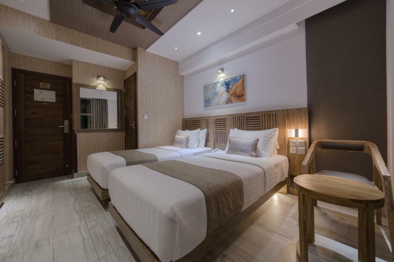 โฮเต็ล โอเชี่ยน แกรนด์ แอท ฮัลฮูเมล Hotel ฮุลฮูมาเล ภายนอก รูปภาพ