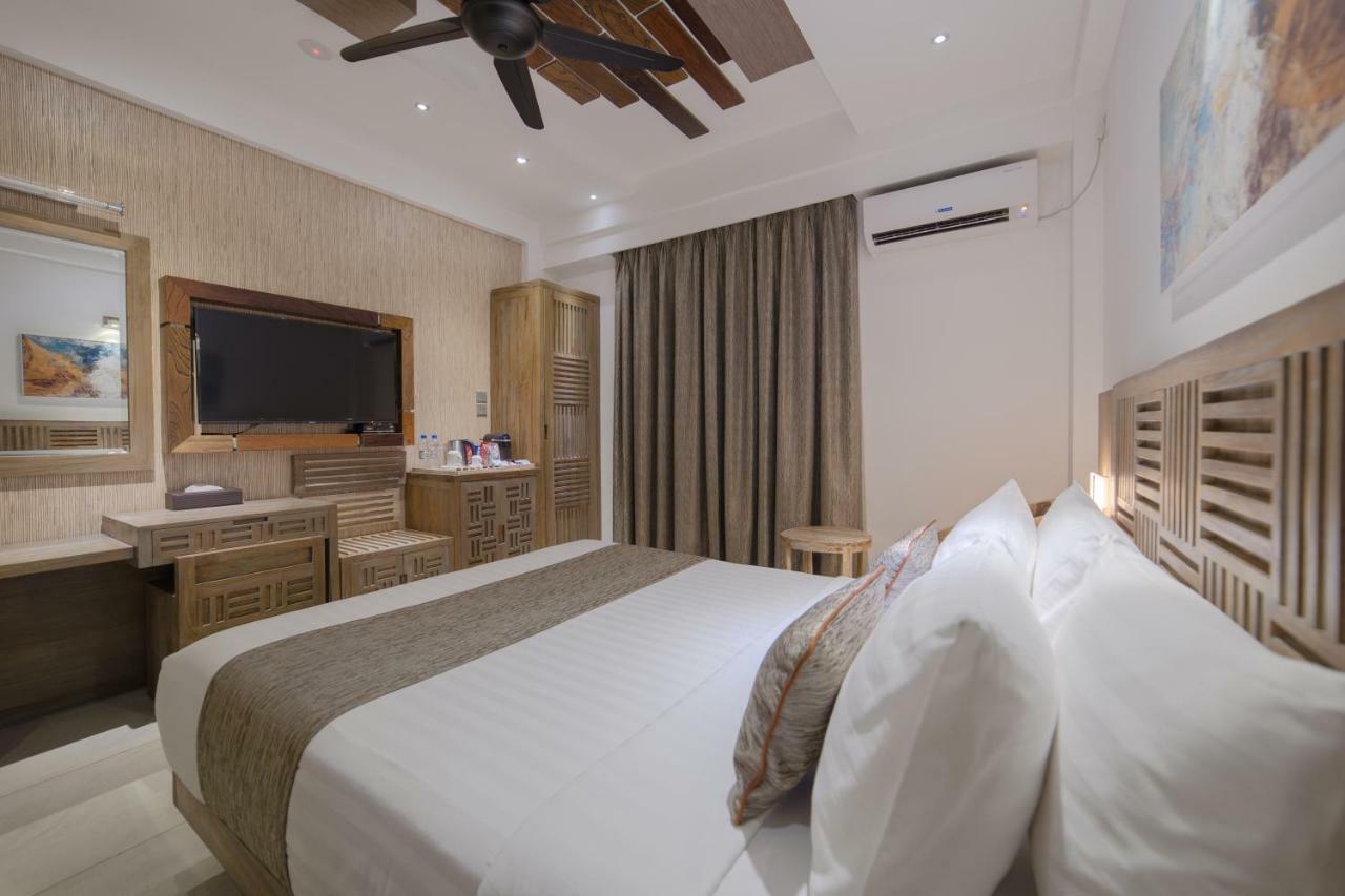 โฮเต็ล โอเชี่ยน แกรนด์ แอท ฮัลฮูเมล Hotel ฮุลฮูมาเล ภายนอก รูปภาพ