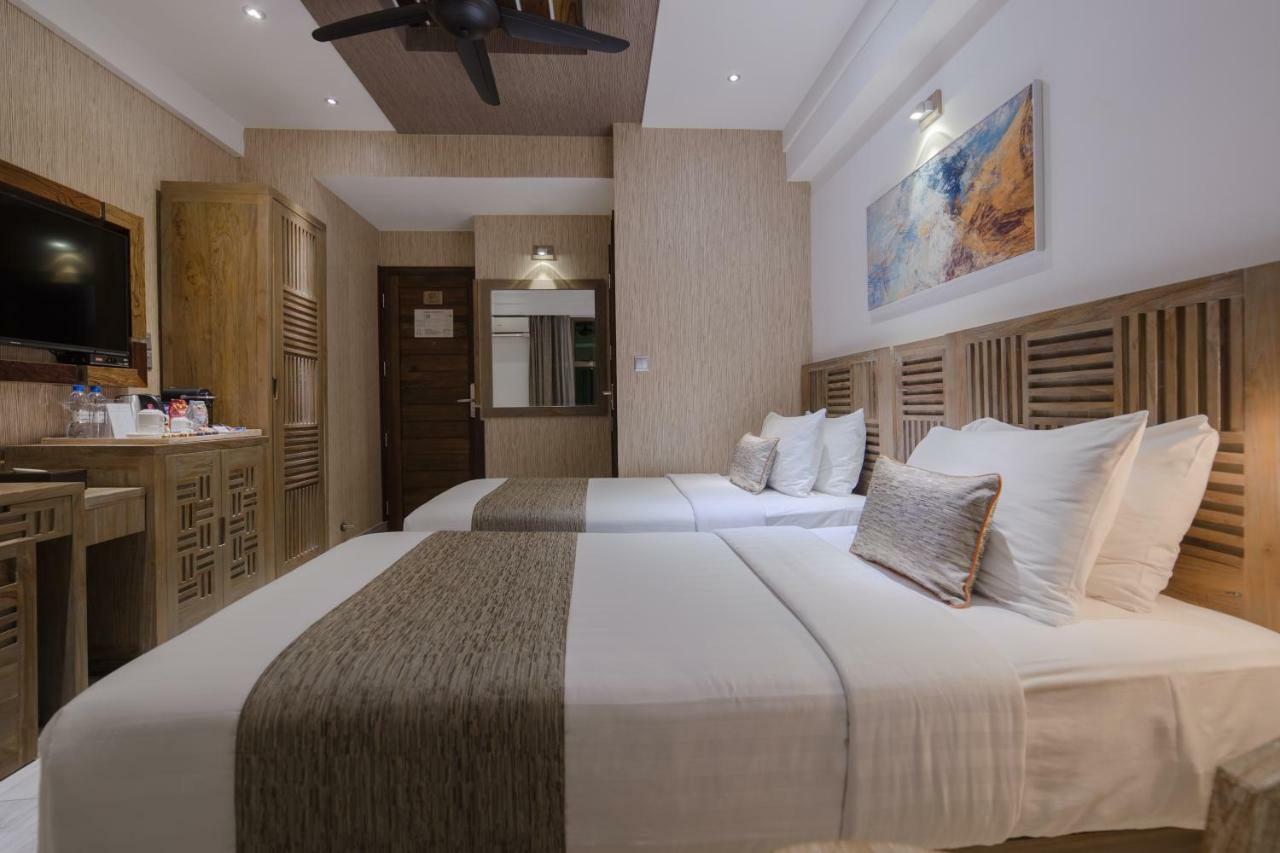 โฮเต็ล โอเชี่ยน แกรนด์ แอท ฮัลฮูเมล Hotel ฮุลฮูมาเล ภายนอก รูปภาพ