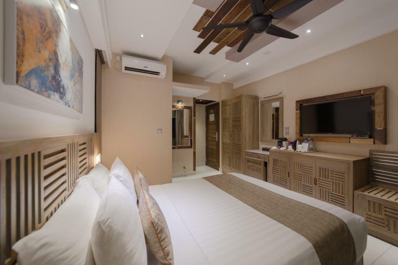 โฮเต็ล โอเชี่ยน แกรนด์ แอท ฮัลฮูเมล Hotel ฮุลฮูมาเล ภายนอก รูปภาพ